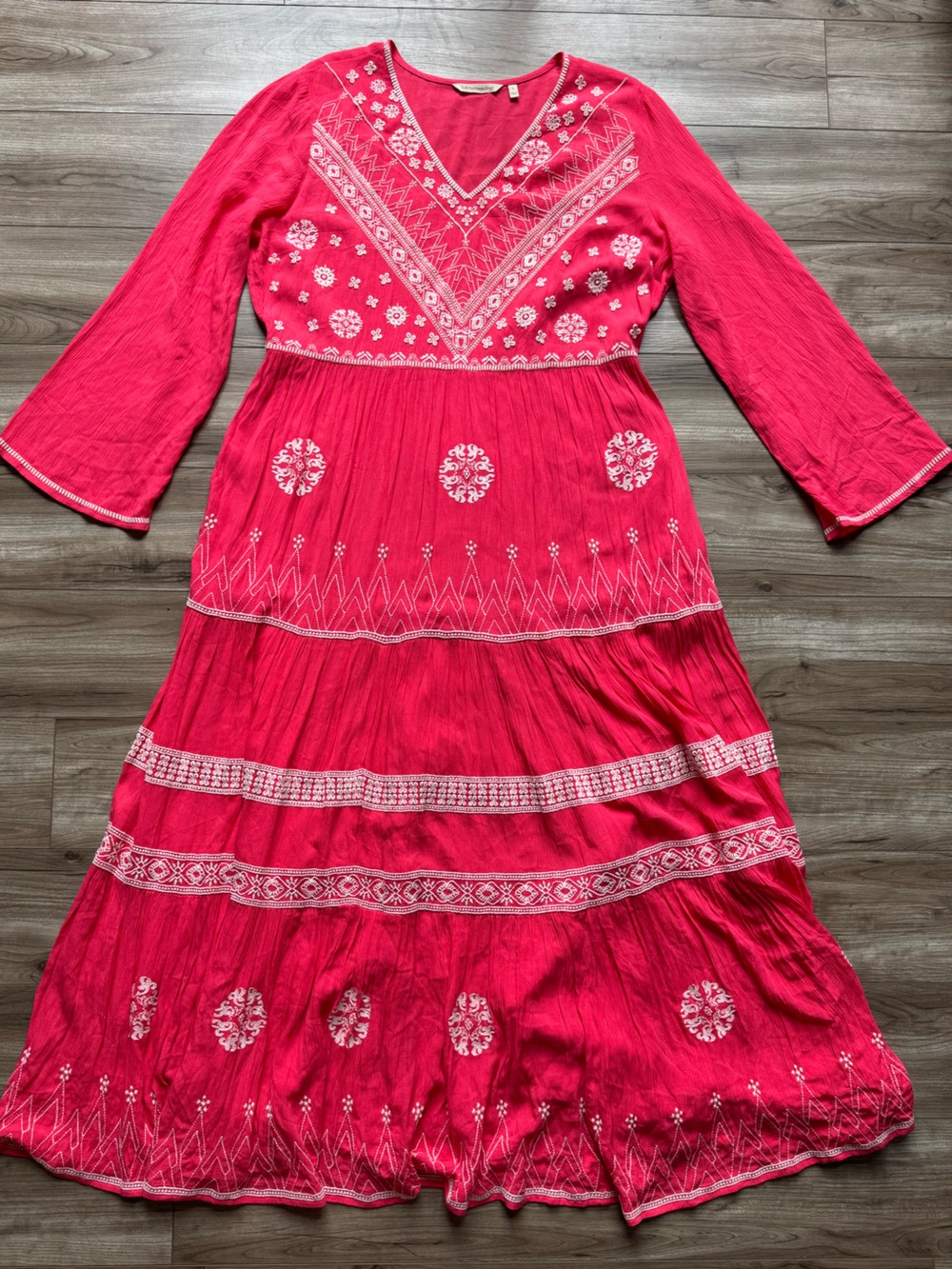 Soft Surroundings Long Sleeve V neck maxi dress size L red white embroidered